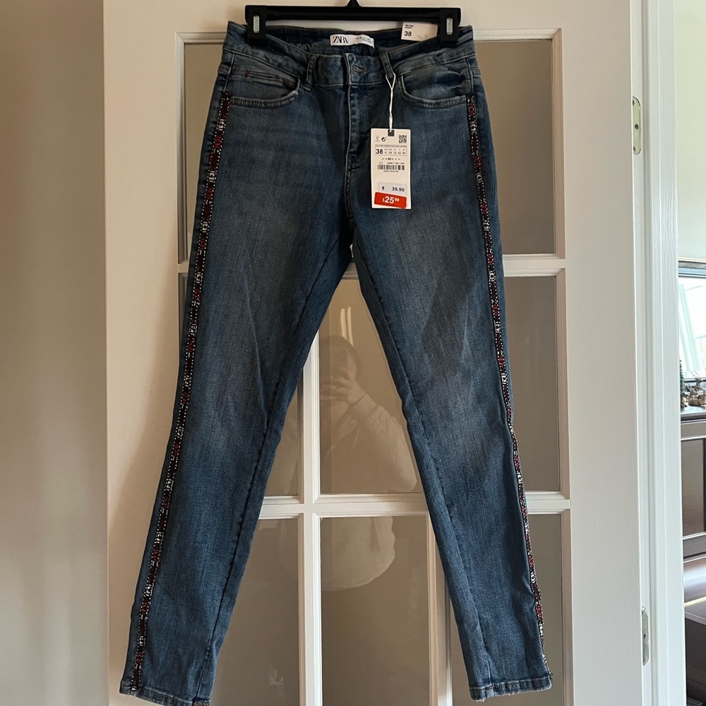 Zara Embroidered Mid Rise Skinny Jean